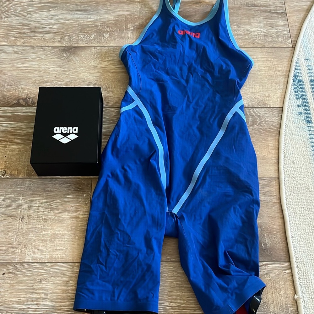 Arena Carbon Air